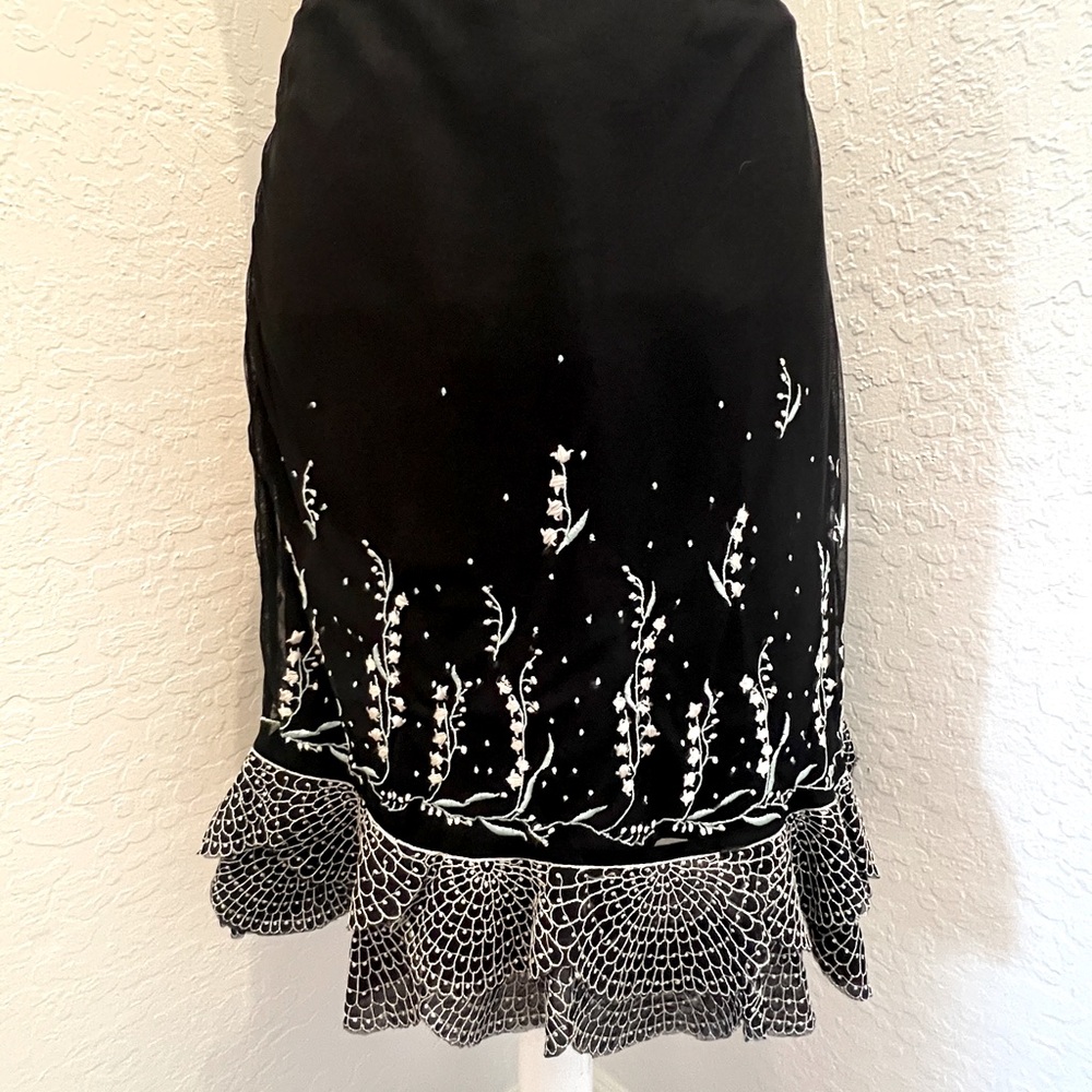 Sweetest Ever Sweet Pea Skirt! 🤍🫛🖤